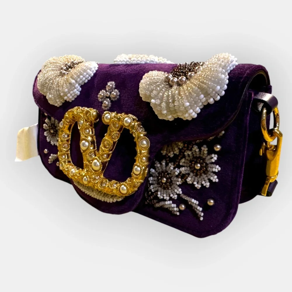 NEW Valentino Garavani Loco Small Peonies Beaded Velvet Shoulder Bag PURPLE - Picture 2 of 7